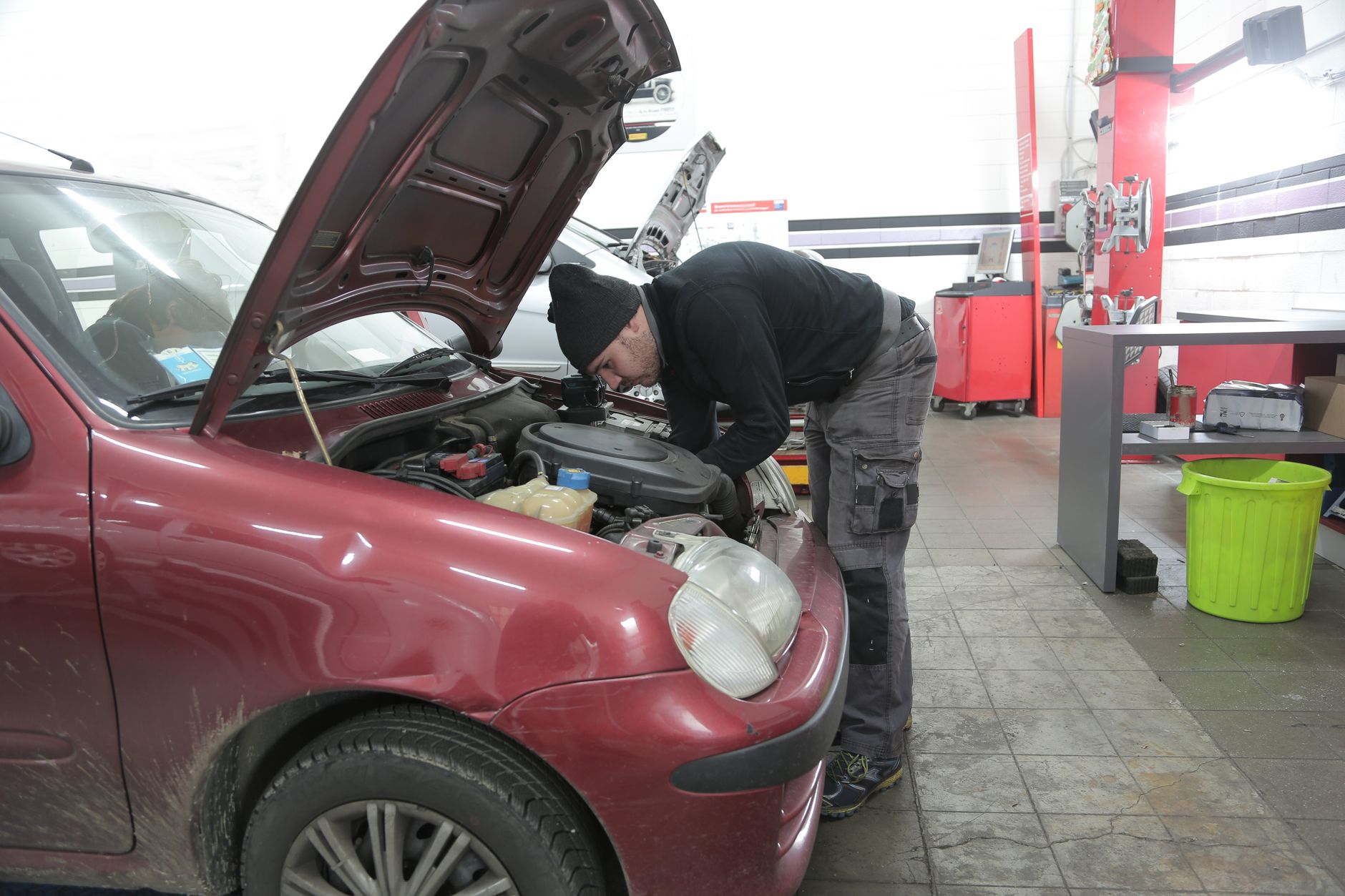 Réparation voiture équipe à Metz
